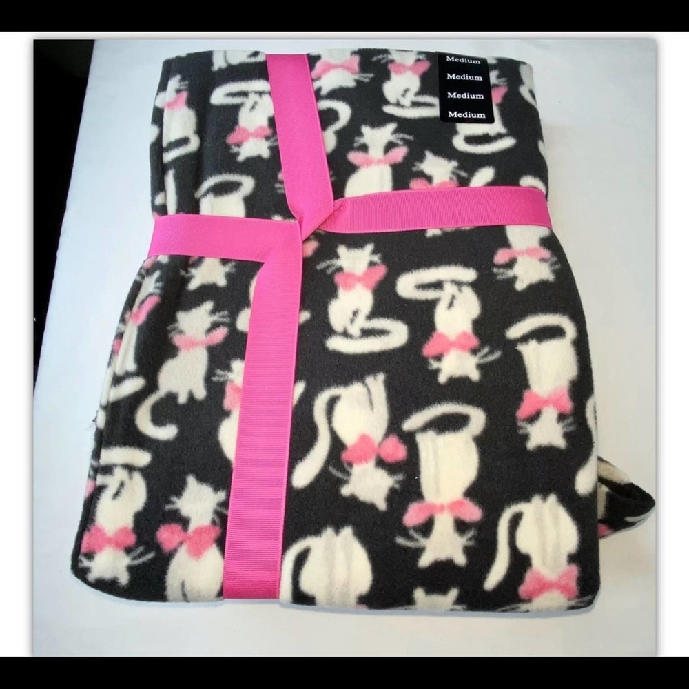 Black and Pink Cat Graphic Fleece Sleepwear PJS * - Picture 2 of 4